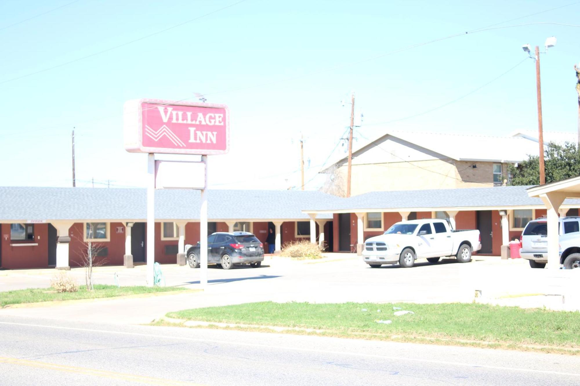Village Inn Cotulla Exterior foto